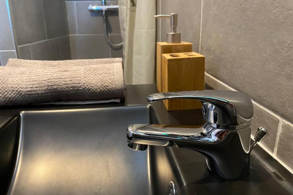 Appartement « L'Escale » à Le Port Extérieur photo