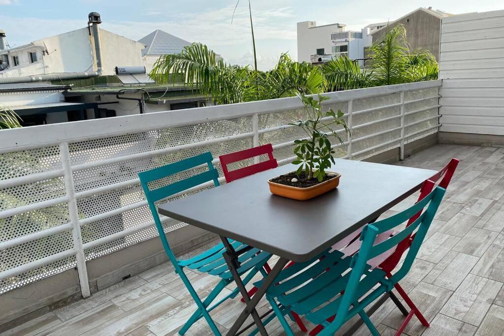 Appartement « L'Escale » à Le Port Extérieur photo